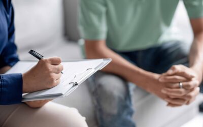 Psicólogo y psiquiatra: diferencias, cuándo acudir y cómo se complementan